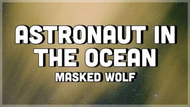 متن و ترجمه آهنگ Astronaut In The Ocean از Masked Wolf
