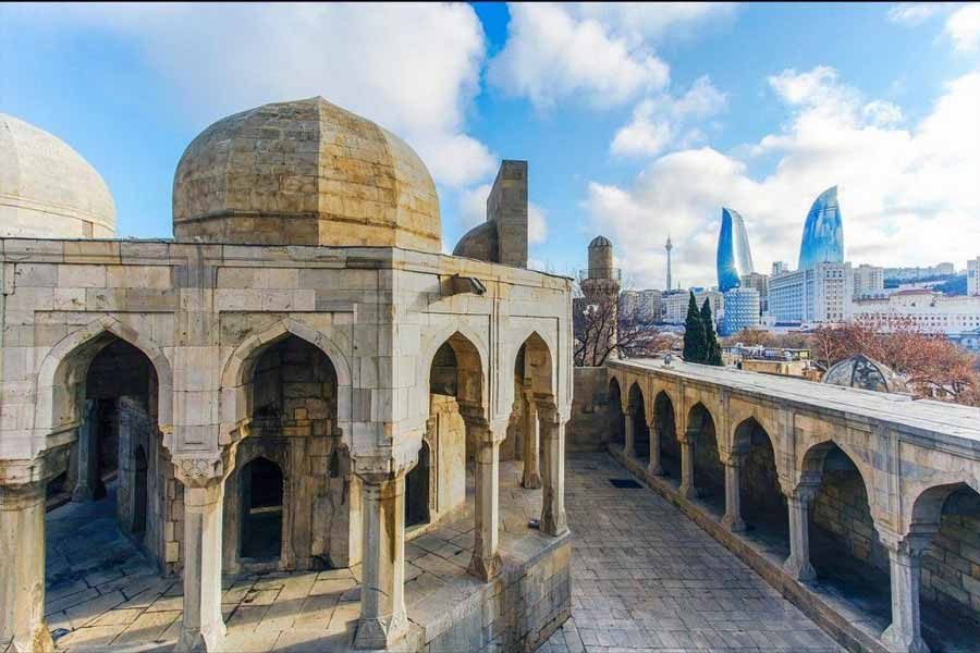 مذهب شهر باکو