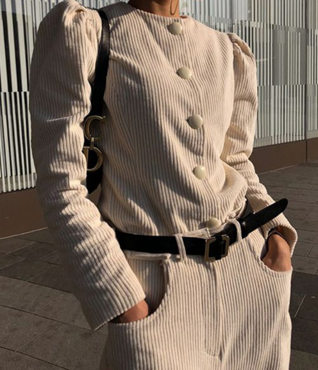 مدل لباس مخمل کبریتی با دکمه های برجسته