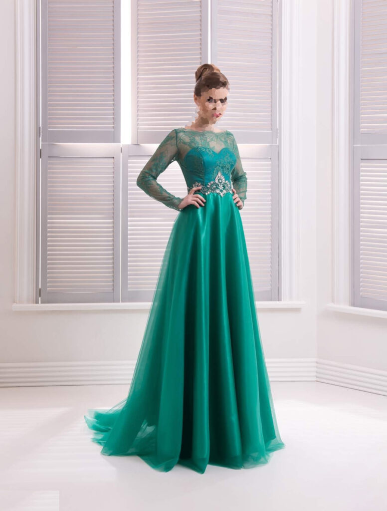مدل لباس نامزدی بلند سبز با دامن تور