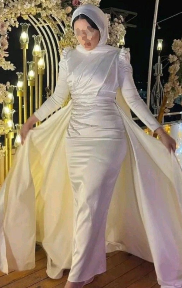 مدل لباس عربی زنانه با پارچه سفید و شیک