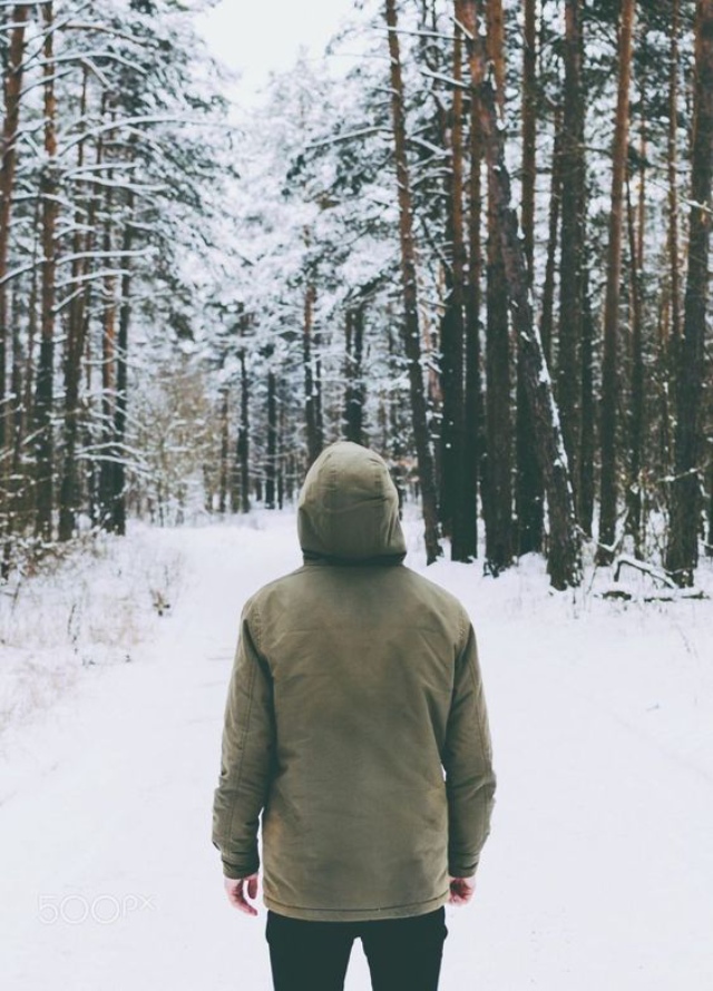 ژست عکس برفی دخترانه