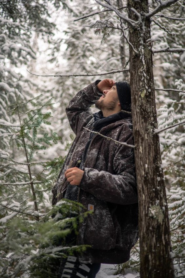 ژست عکس برفی دخترانه