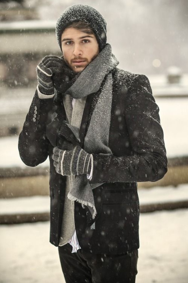 ژست عکس برفی دخترانه