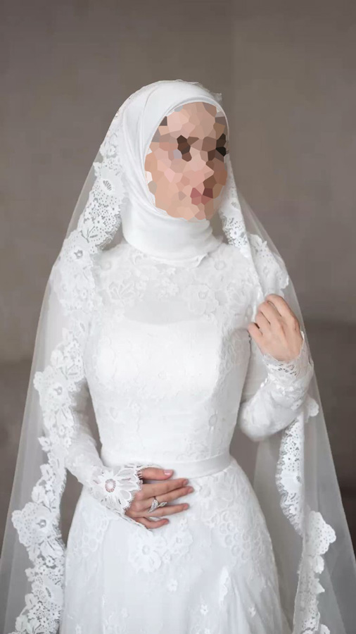مدل لباس عروس با یقه پوشیده