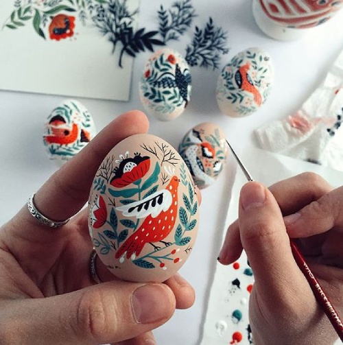 نقاشی زیبا بر روی تخم مرغ برای کودکان