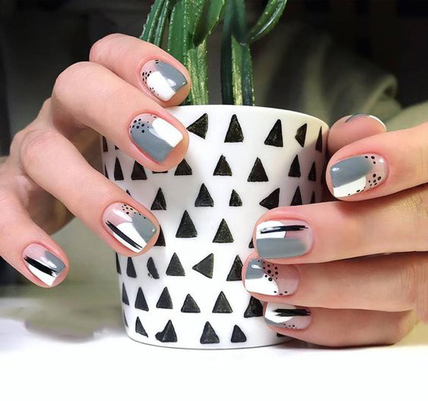 طرح ناخن مینیمال تابستانی