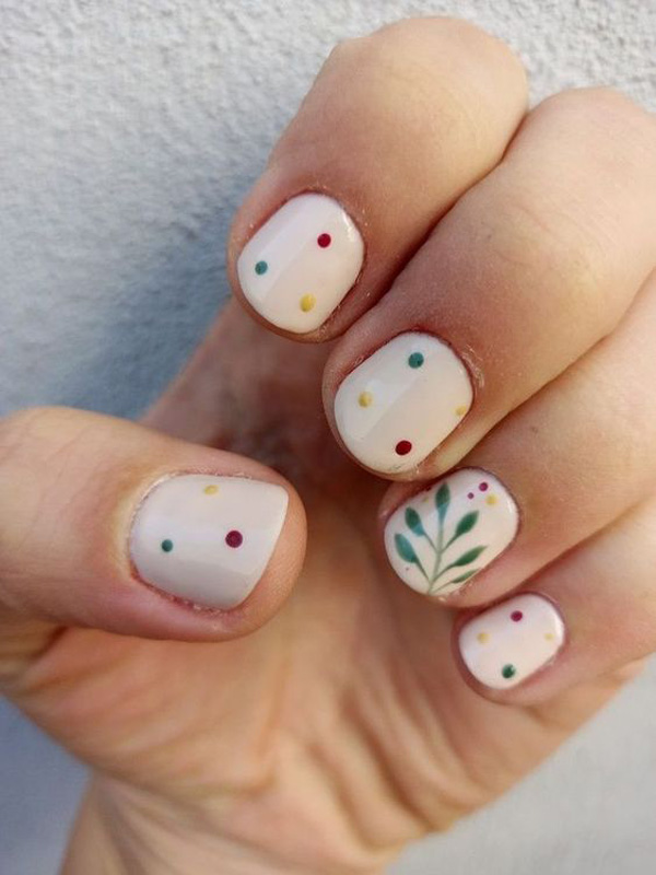 طرح ناخن مینیمال تابستانی