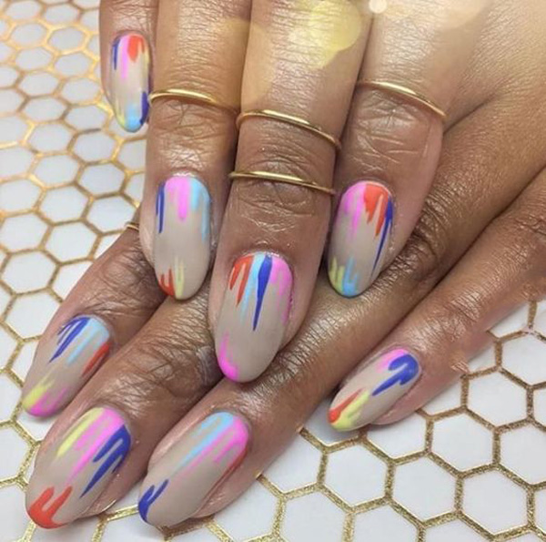 طرح ناخن مینیمال تابستانی