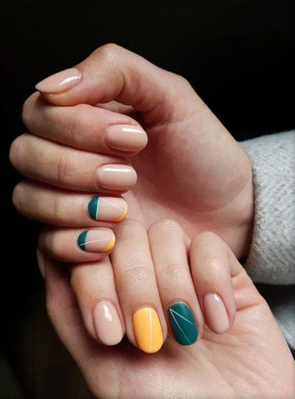 طرح ناخن مینیمال تابستانی