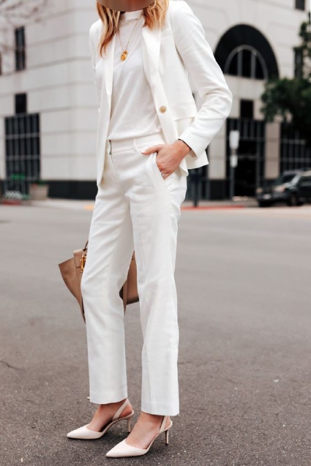 استایل سفید با کت و شلوار زنانه