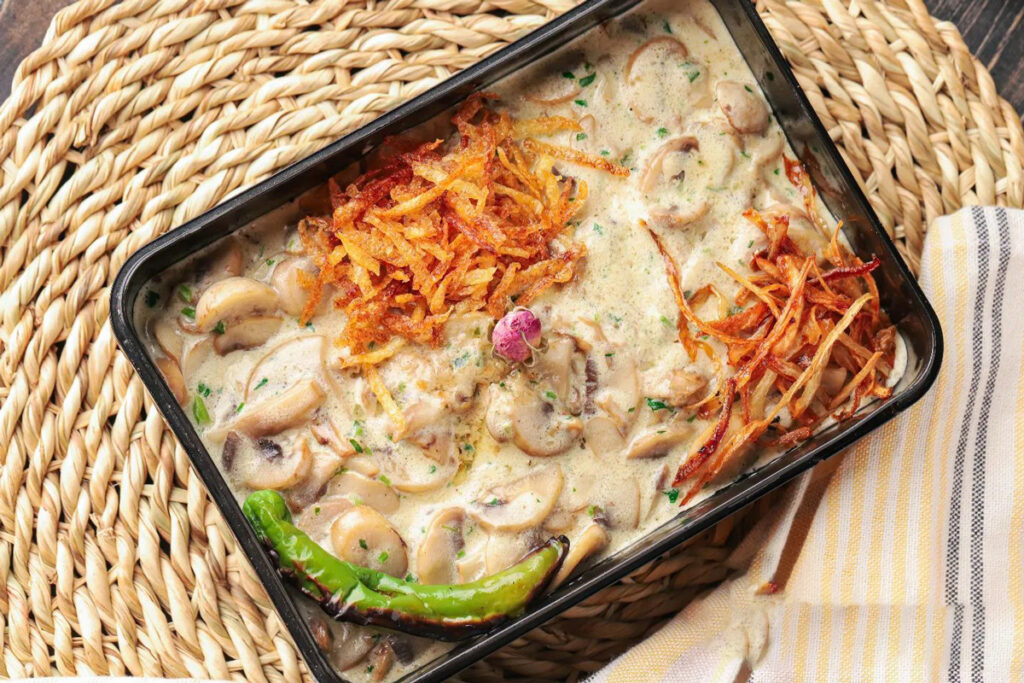 طرز تهیه چیکن استراگانف