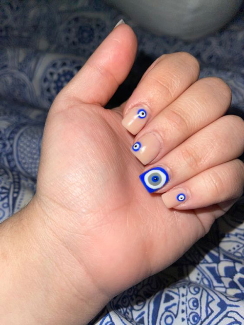 طرح ناخن چشم گربه ای