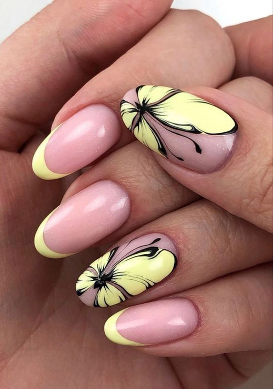 طرح ناخن فانتزی عروسکی