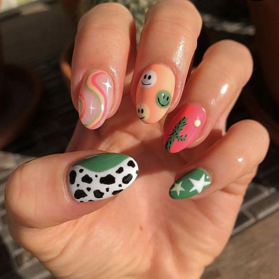 طرح ناخن فانتزی عروسکی