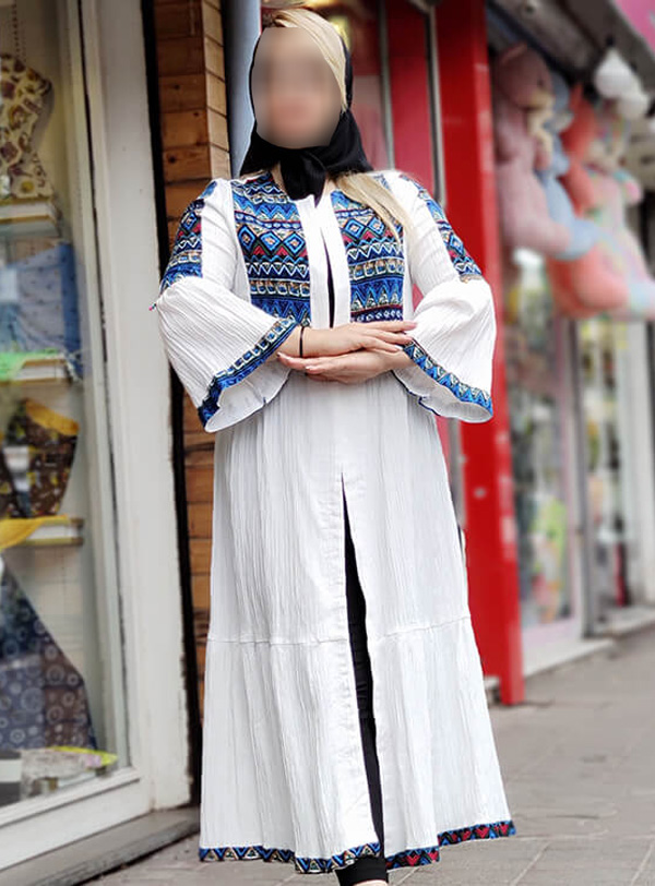 مدل مانتو با خرج کار سنتی بلند