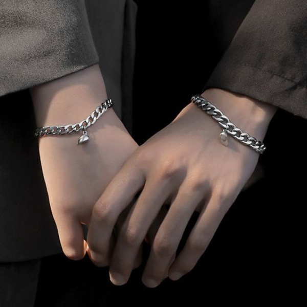 دستبند های ست عاشقانه