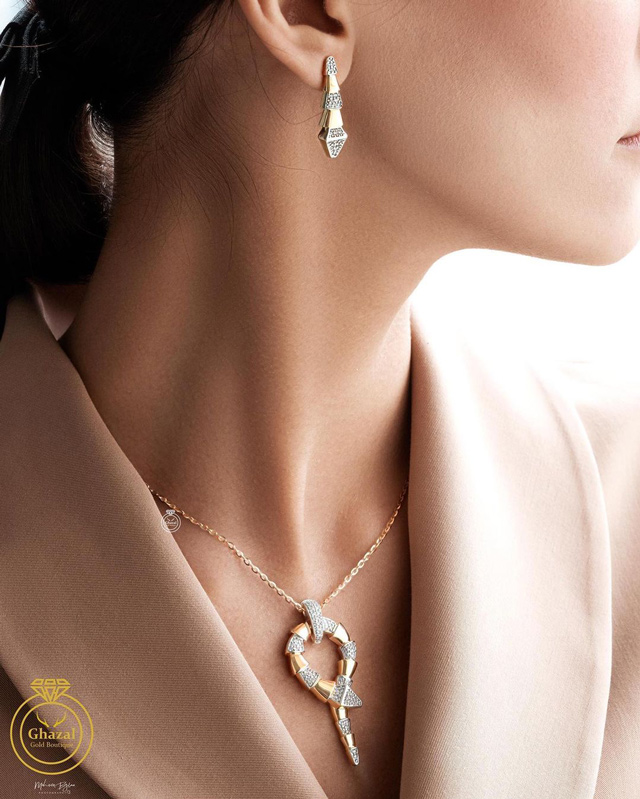 گردنبند طلا زنانه سنگین با قیمت