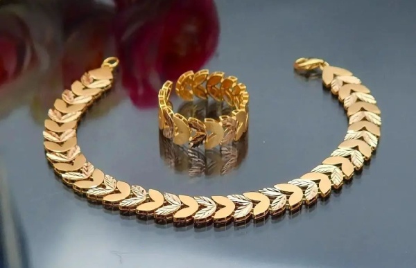 دستبند طلا فانتزی