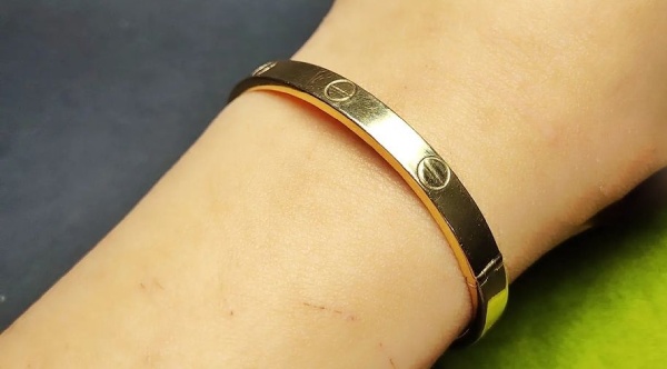 دستبند طلا پهن ساده و شیک