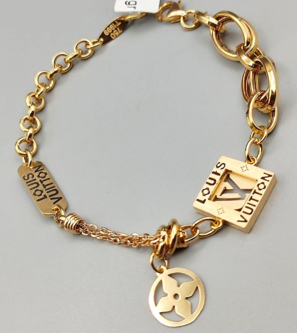 دستبند طلا زنجیری لویی ویتون