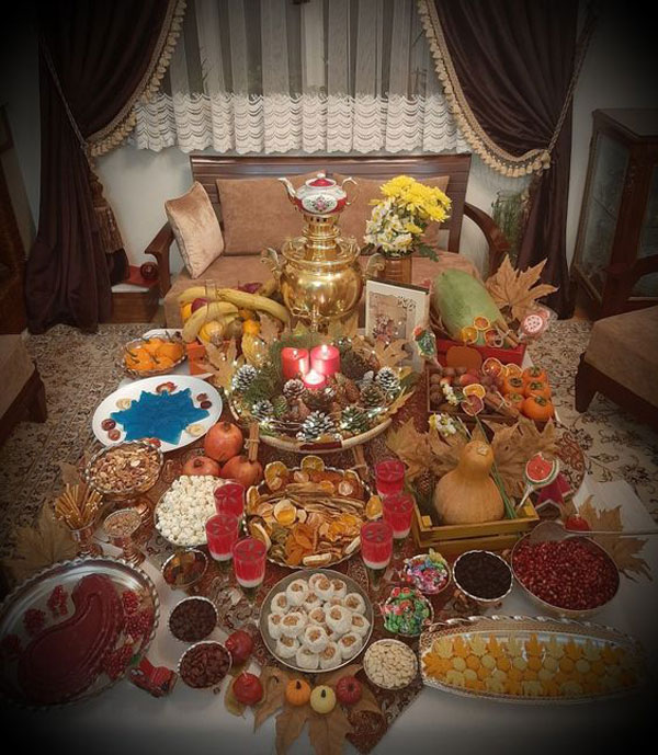 سفره شب یلدا برای عروس