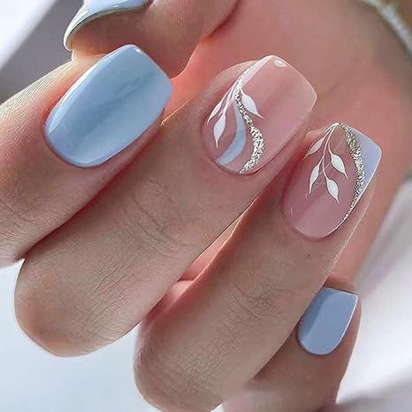 طرح ناخن آبی و سفید ساده