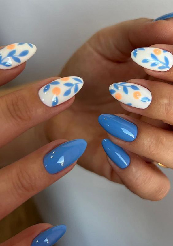 طرح ناخن آبی و سفید ساده
