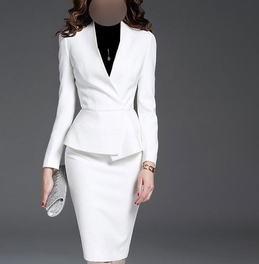 جذاب ترین استایل ها زنانه با کت سفید مجلسی
