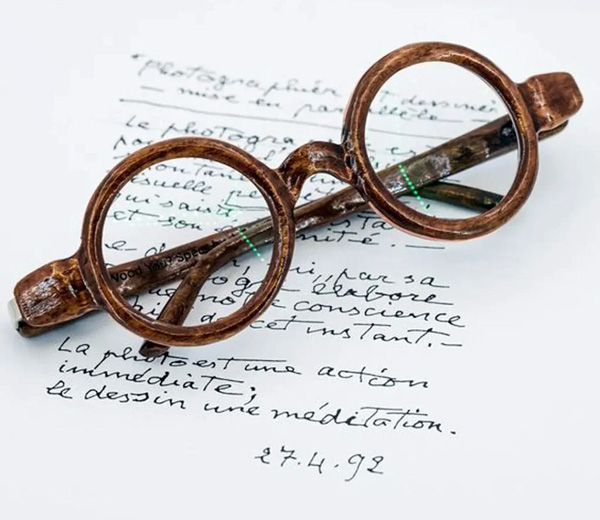 عینک فریم چوبی شیک برای مطالعه