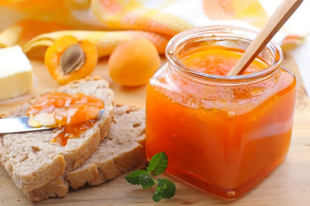 مربای زردآلو با عطر زعفران: صبحانه رویایی