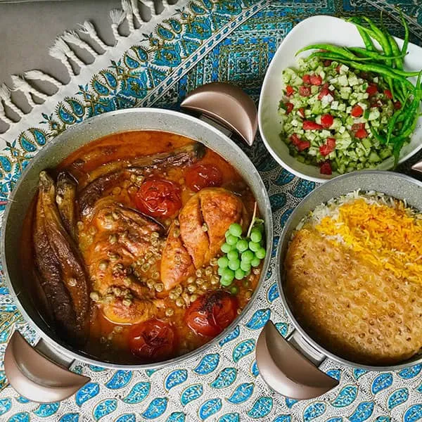 خورش جوجه غوره بادمجان؛ غذای اصیل ایرانی که هیچ وقت از مد نمی‌افته