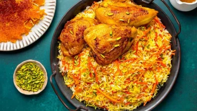 طرز تهیه هویج پلو با مرغ و رب انار