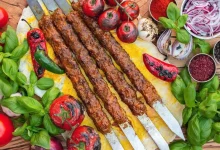 طرز تهیه کباب کوبیده با گوشت چرخ کرده و سویا