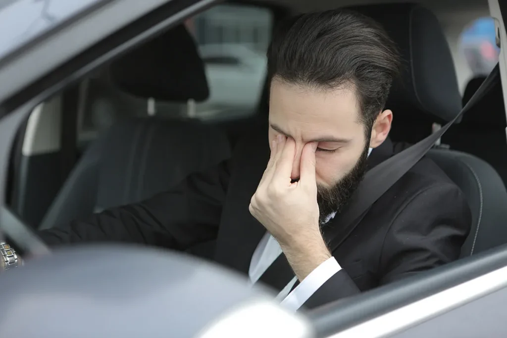 رازهای رانندگی بدون خستگی: با این روش‌ها همیشه سرحال و هوشیار باشید