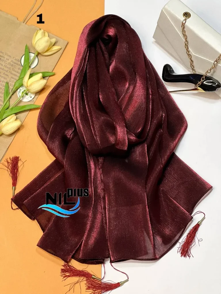 شال زنانه، اکسسوری ضروری برای استایل‌های خاص در عید ۱۴۰۴