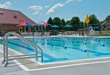 ۱۰ استخر روباز پرطرفدار تهران برای فرار از گرمای تابستان