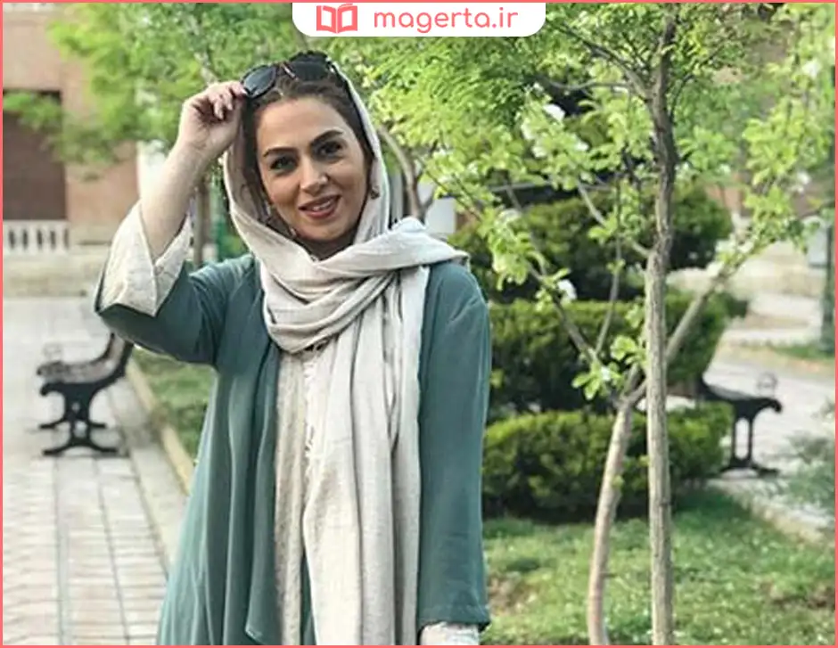 بیوگرافی تینا پاکروان