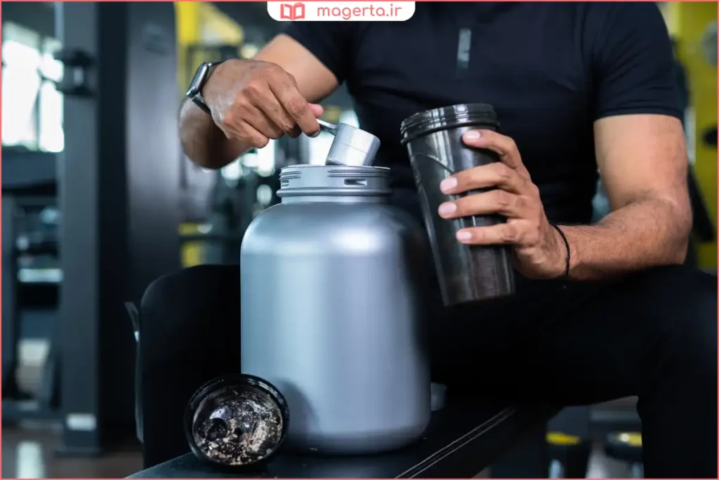 ترکیب کراتین با آب در شیکر ورزشی قبل از تمرین