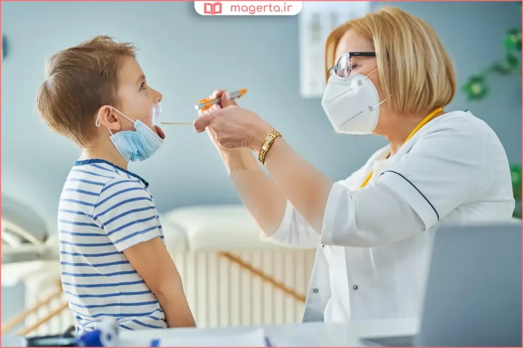 مشاوره والدین با پزشک درباره زمان مناسب عمل لوزه سوم