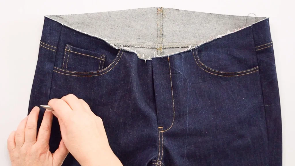 علت کشیدگی درز شلوار