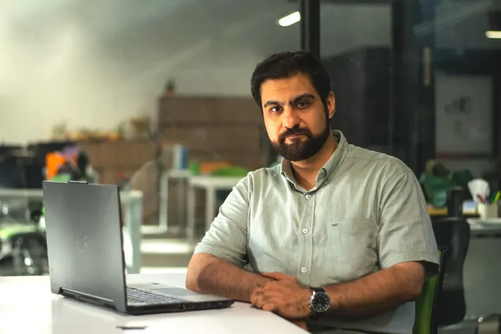 محسن رضائی بنیان گذار سولین بازار