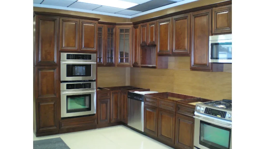 کابینت نئوکلاسیک چوبی