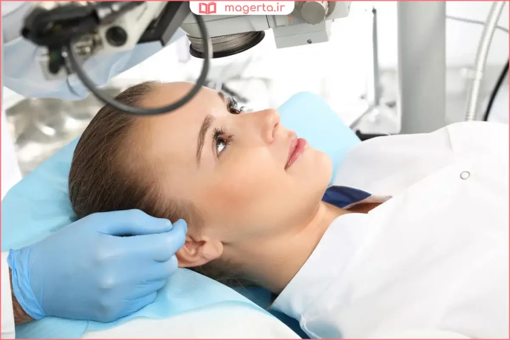 کلینیک چشم‌پزشکی مجهز به تجهیزات جدید برای عمل حذف عینک