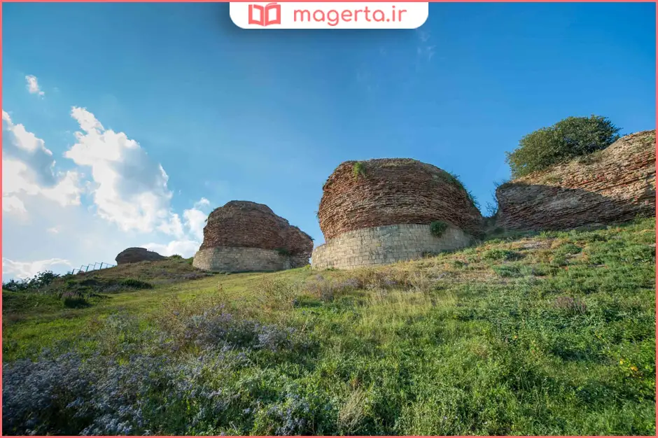 محوطه باستانی و موزه قبالا