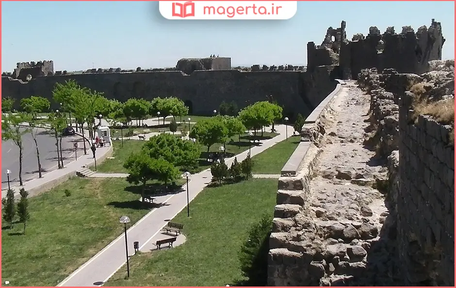 دیوارهای دیاربکر و باغ‌های درون‌شهری