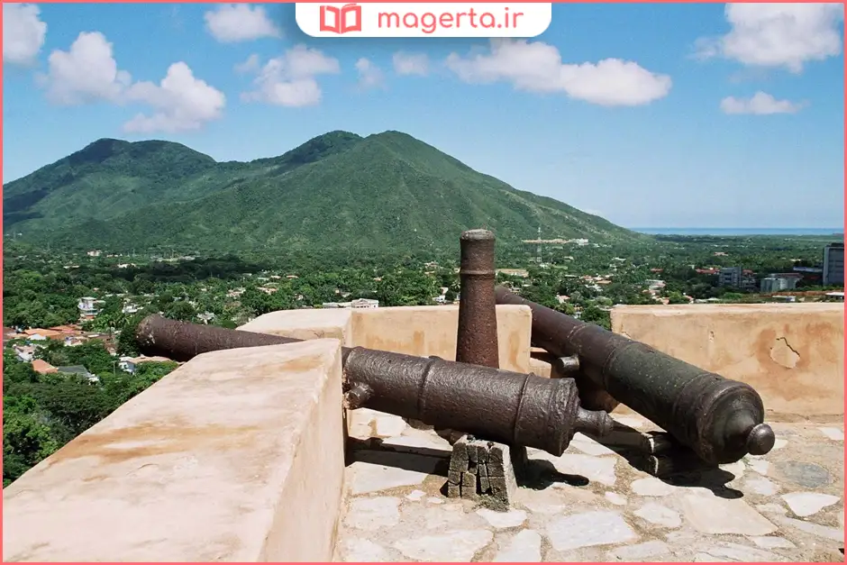 قلعه تاریخی لا آسونس یون و محله قدیم