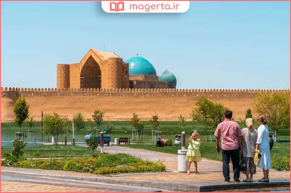 پیرامون کوه‌پایه‌ها و پارک‌های شهری ترکستان