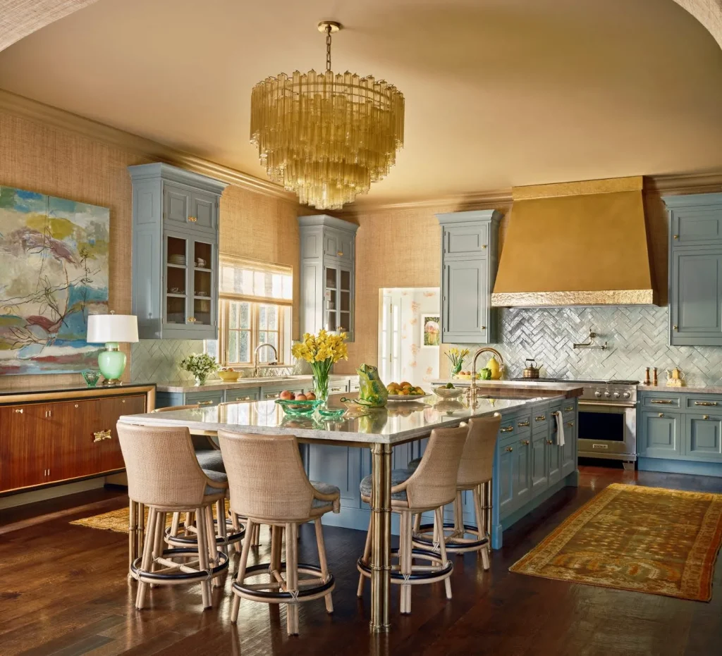 درخشش طلایی