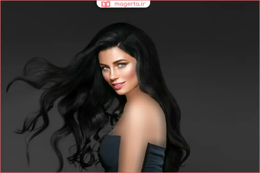 رنگ عسلی گرم روی موهای مشکی برای نرمی و روشن‌تر شدن چهره